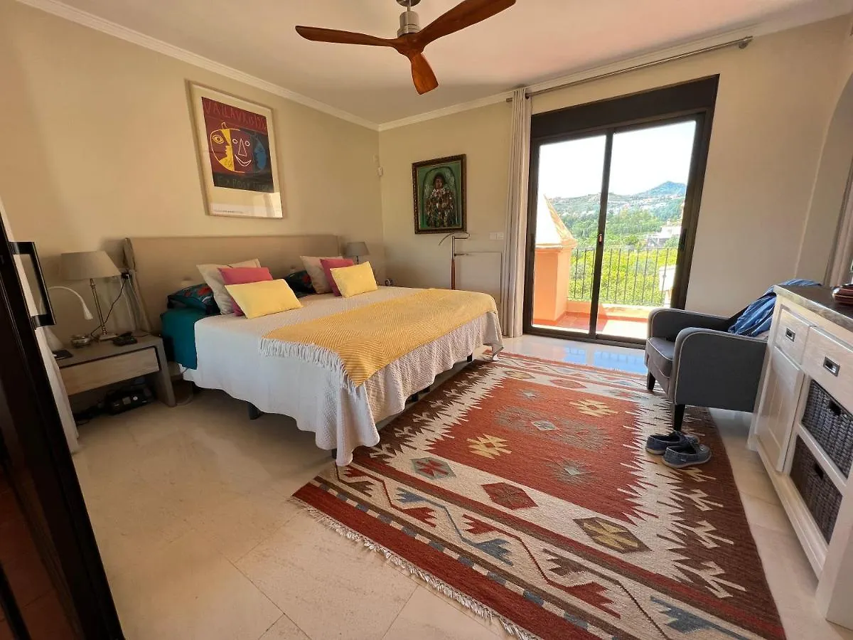 Marbella Luxueux Duplex 3 Ch.- 3 Bains - 155 M² + 100 M² Terrasses Lägenhet Estepona