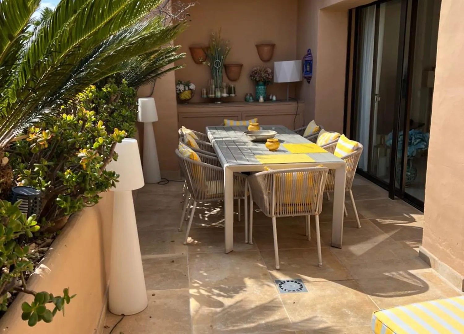 Marbella Luxueux Duplex 3 Ch.- 3 Bains - 155 M² + 100 M² Terrasses Lägenhet Estepona