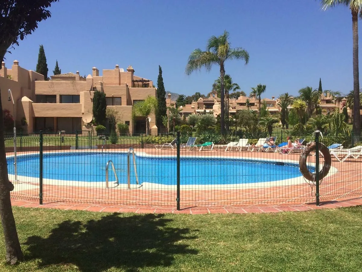 Marbella Luxueux Duplex 3 Ch.- 3 Bains - 155 M² + 100 M² Terrasses Lägenhet Estepona