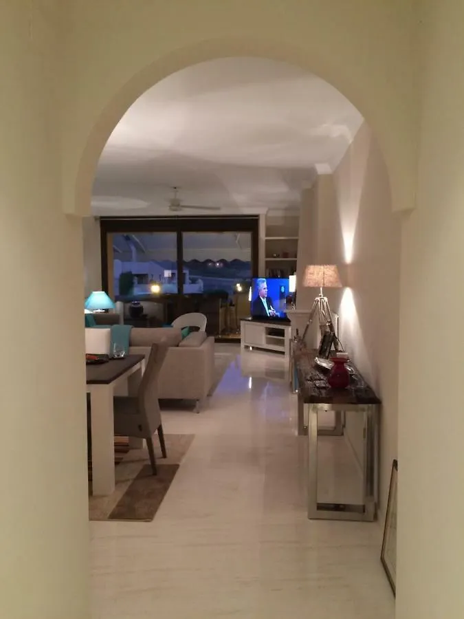 Marbella Luxueux Duplex 3 Ch.- 3 Bains - 155 M² + 100 M² Terrasses Lägenhet Estepona 0*,  Spanien